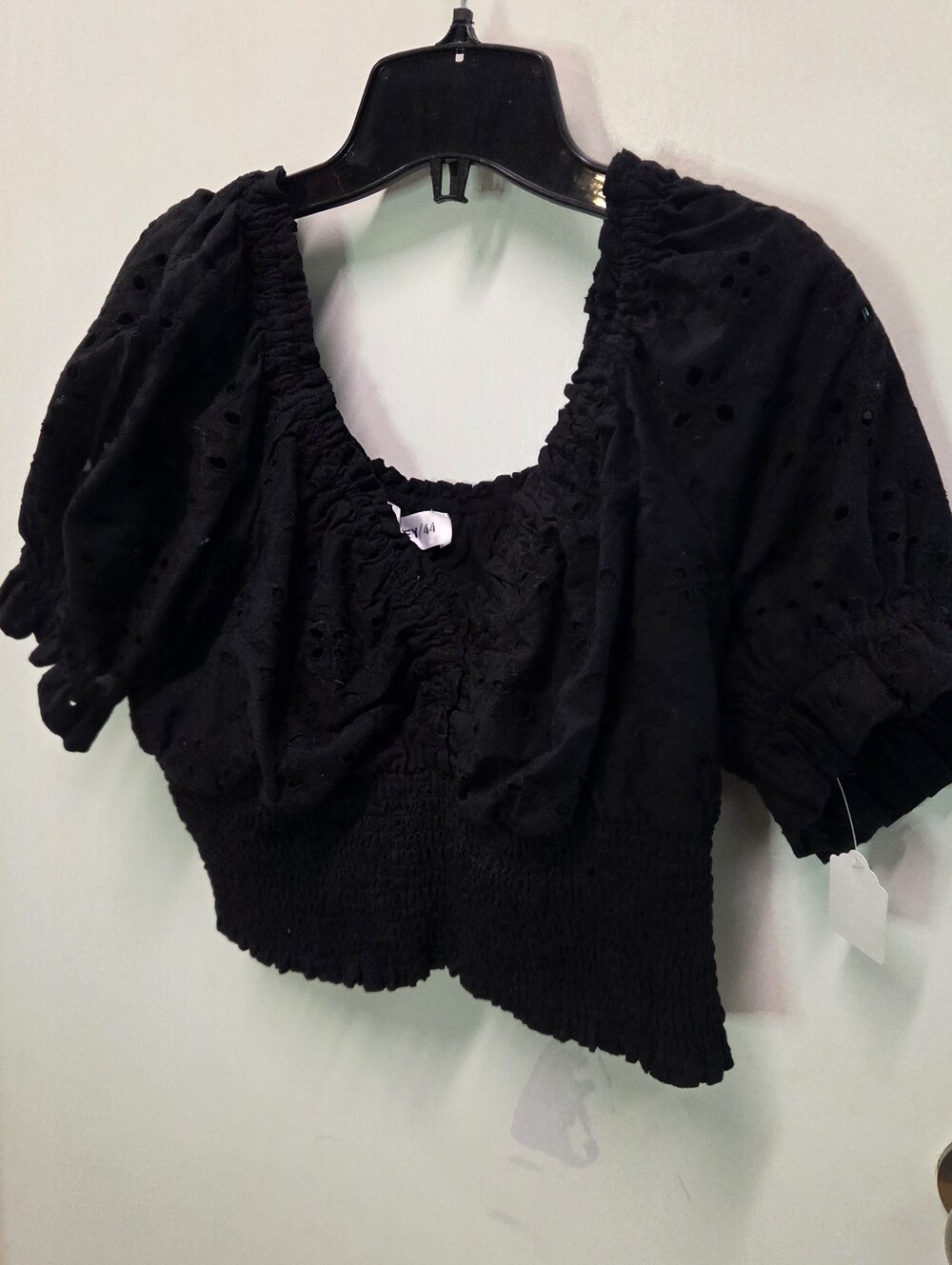 Bailey 44 Black Eyelet Puff Sleeve Crop Top Size Medium
